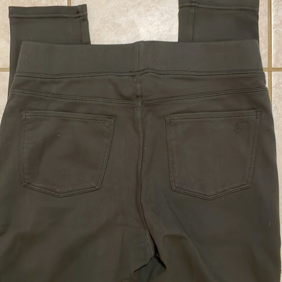 Seven7 Pull On Leggings - Picture 4 of 4